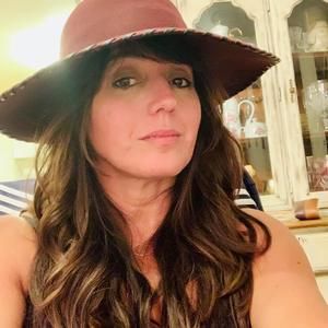 Meet your Posher, Rocio